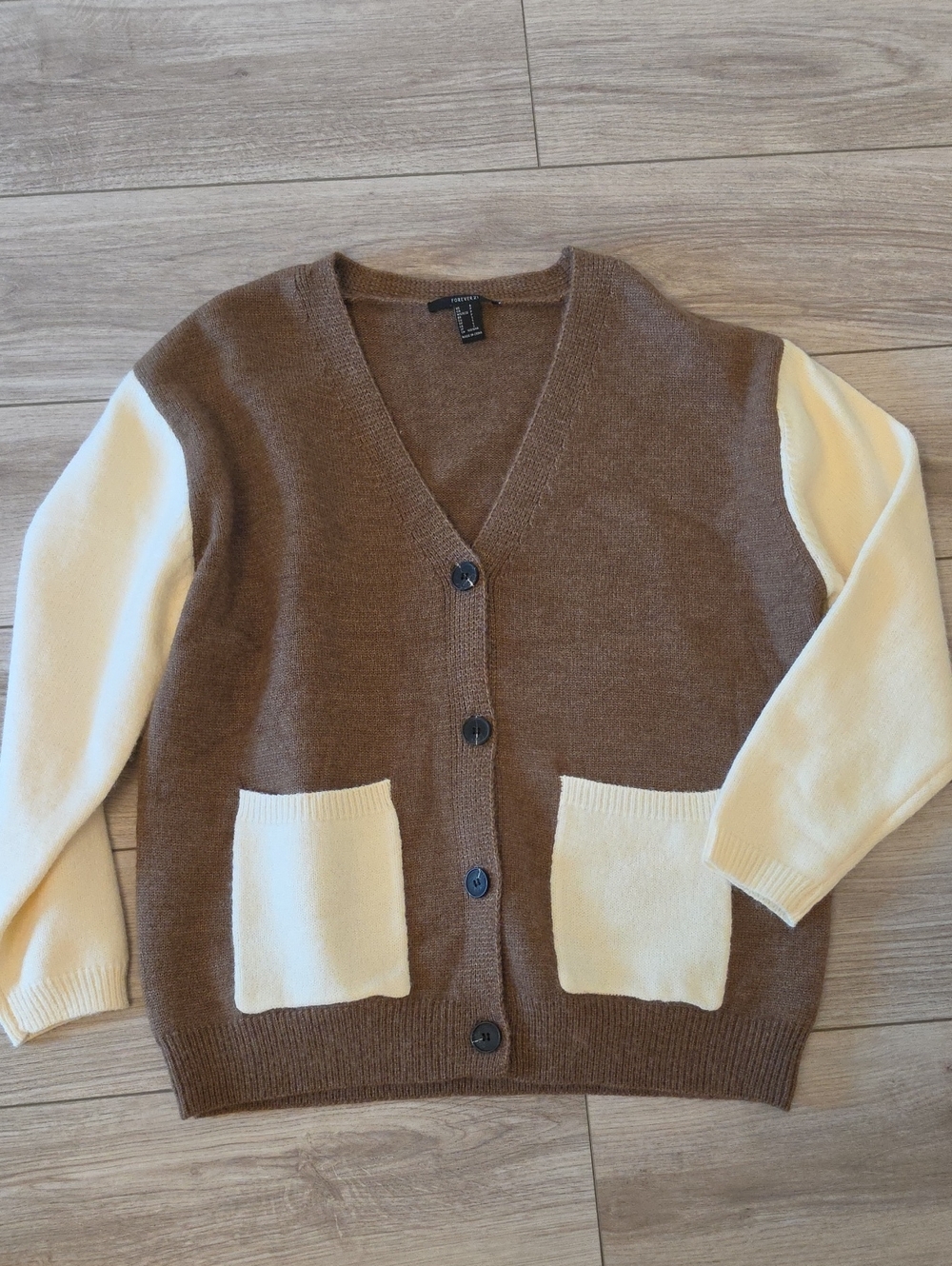 Colorblock Button Cardigan